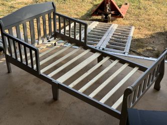 Toddler Bed 