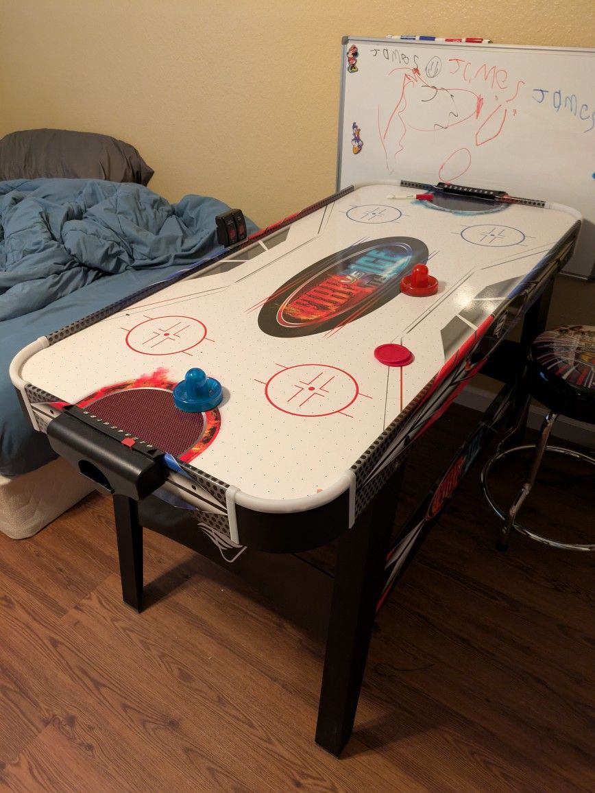 Triumph Air Hockey Table (Fire & Ice)
