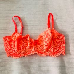 Victorias Secrete Orange Lace Bra