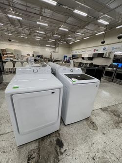 Samsung Electric Dryer (7.2 Cu Ft) & Washer (4.5 Cu Ft) Set