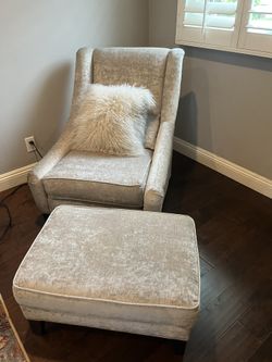 Mitchel Gold And Bob Williams Chair