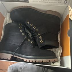 Rockaway Black Nubuck Mid Lace Waterproof Timberlands