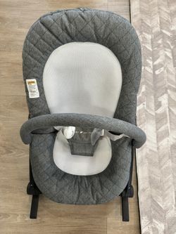 Aura Deluxe Portable Rocker & Bouncer