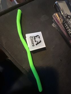 Silicone Travel Straw With La Times Box 