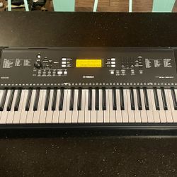 Yamaha PSR  EW300 Keyboard Piano 