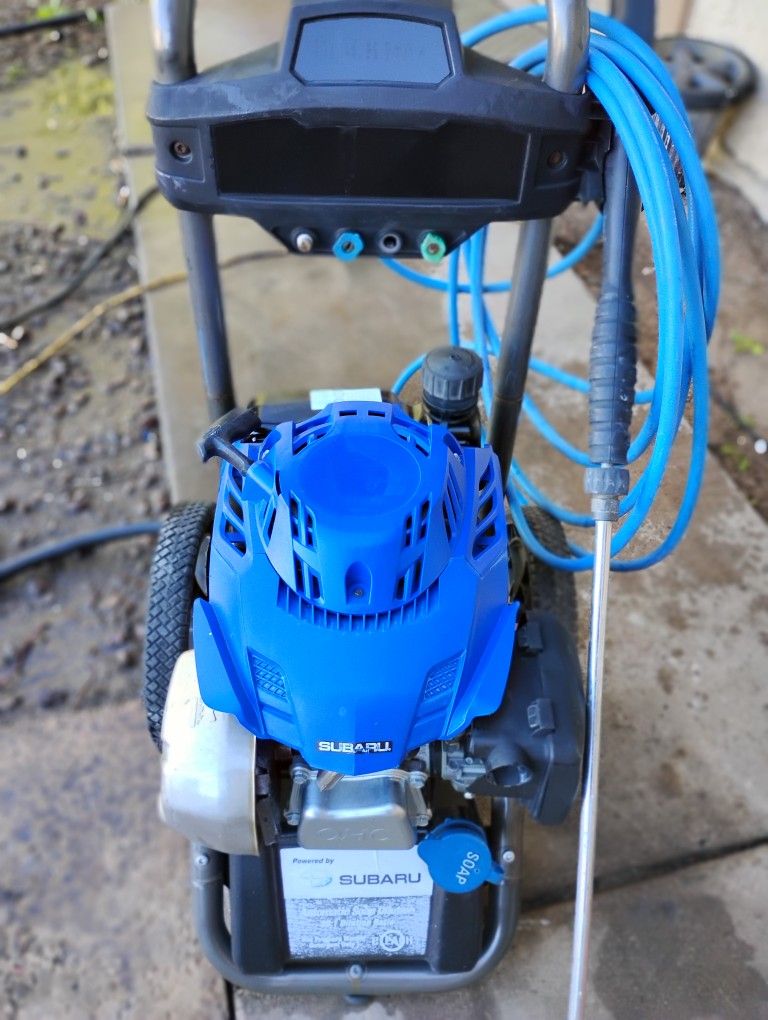 Subaru 3100PSI Gas Pressure Washer