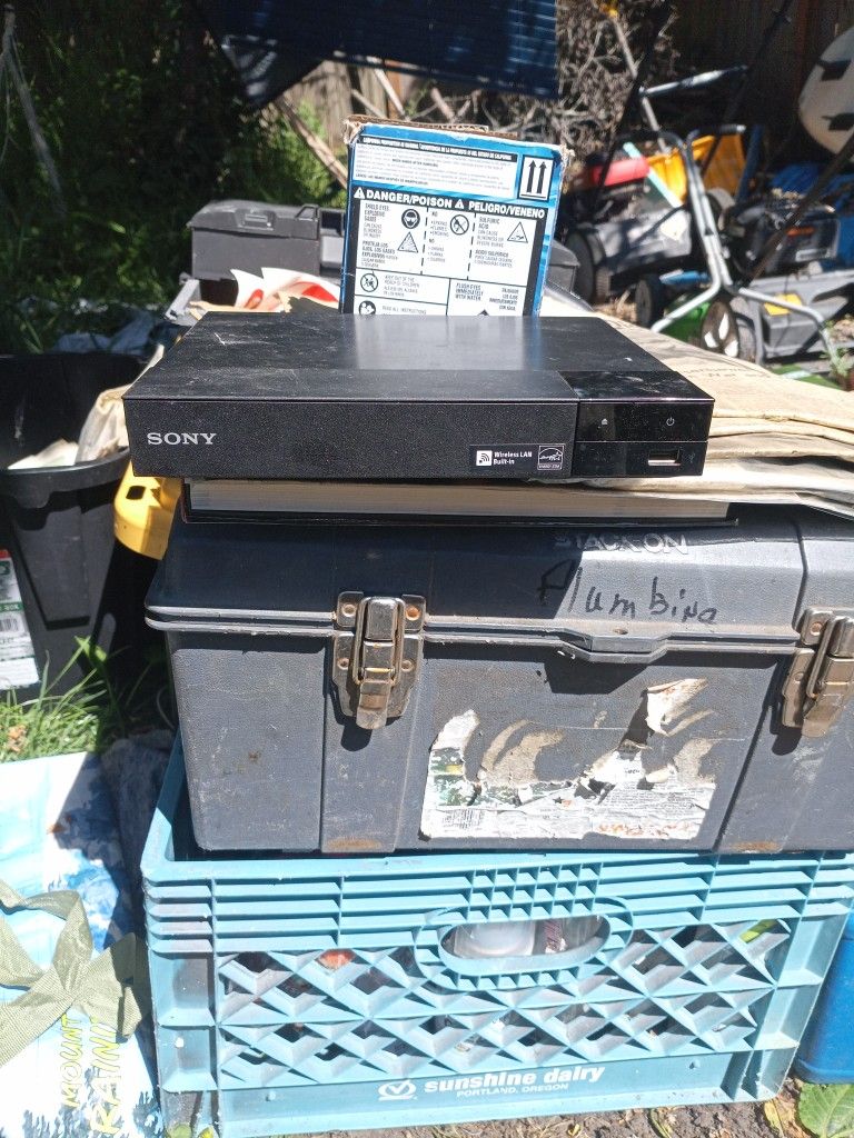 Sony Blu-ray DVD Player Bdp S3700 Model Wireless Internet $30