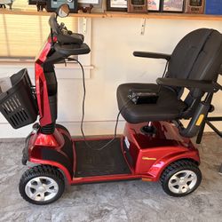 Companion Electric Scooter Charger & Hydraulic Lift Like New