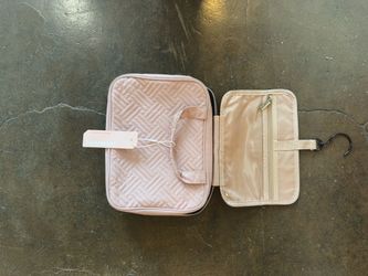 NWT Bagsmart Quilted Hanging Travel Organizer | Tech & Jewelry Case - Blush Pink