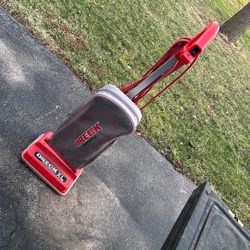 ORECK XL COMMERCIAL VACUUM w/5 Bags 