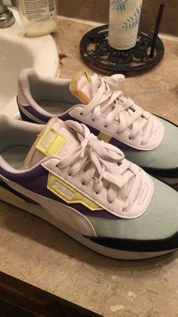 Puma’s (Size 5)