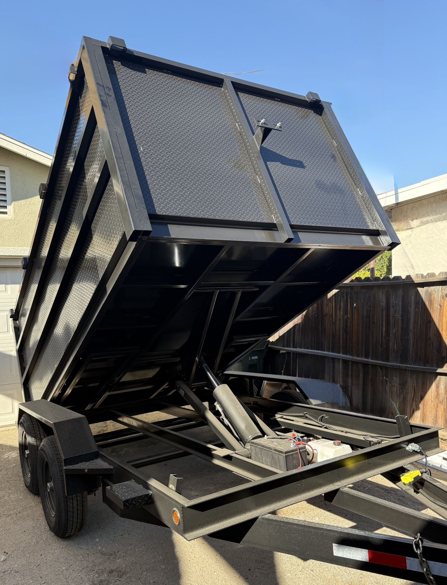 Hydraulic Scissor Lift Dump Trailer