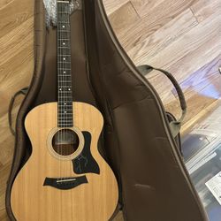 Taylor 114e Acoustic Electric Guitar
