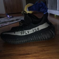 Yeezy Boost 350 V2 'Oreo 9 1/2