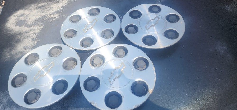 Chevy Lug Covers, Center Wheel Covers