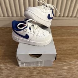 Nike Force 1 Toddler White and Blue Sneakers