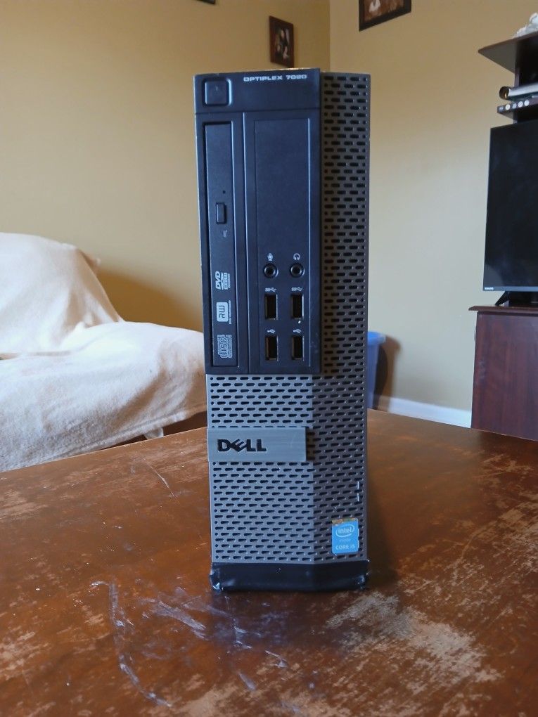 Dell Optiplex 7020 Desktop 256 GB Windows 10