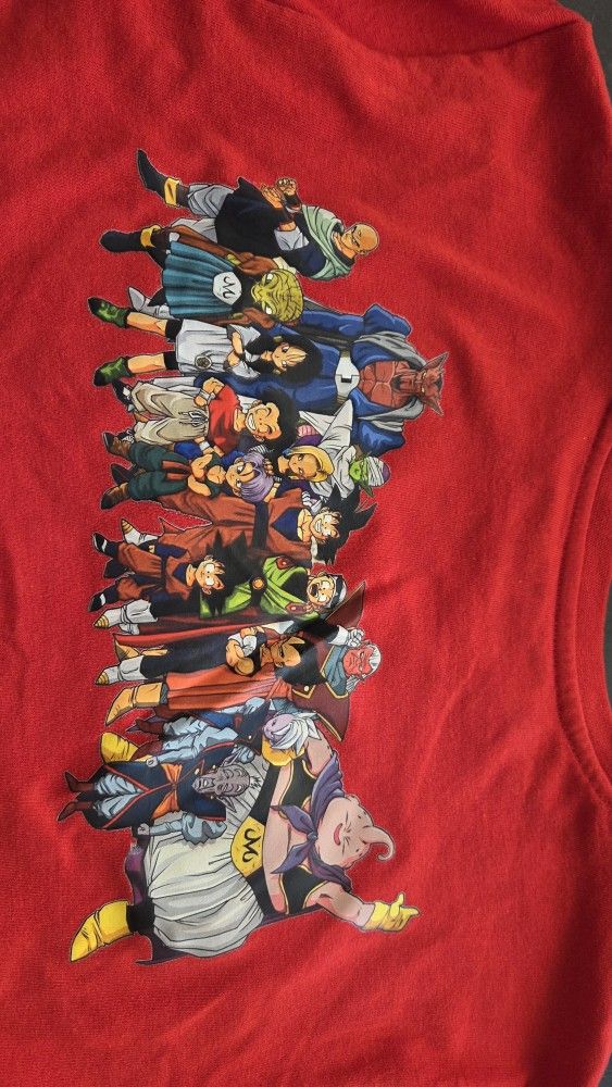 Red T Shirt Dragon Ball. M