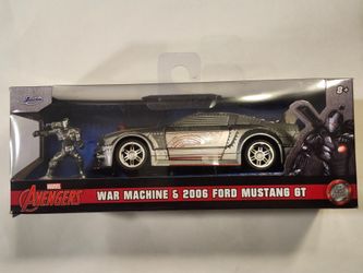 2023 JADA 1:32 SCALE DIECAST METAL. MARVEL AVENGERS WAR MACHINE. 2006 FORD MUSTANG GT. WITH  WAR MACHINE DIECAST METAL FIGURE.
