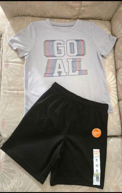 Boy's Shorts And Tee Set Size 5T
