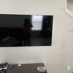 70” Vizio Tv