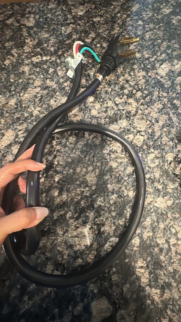 Electric dryer cord