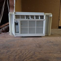 Arctic King Air Conditioner 5000btu