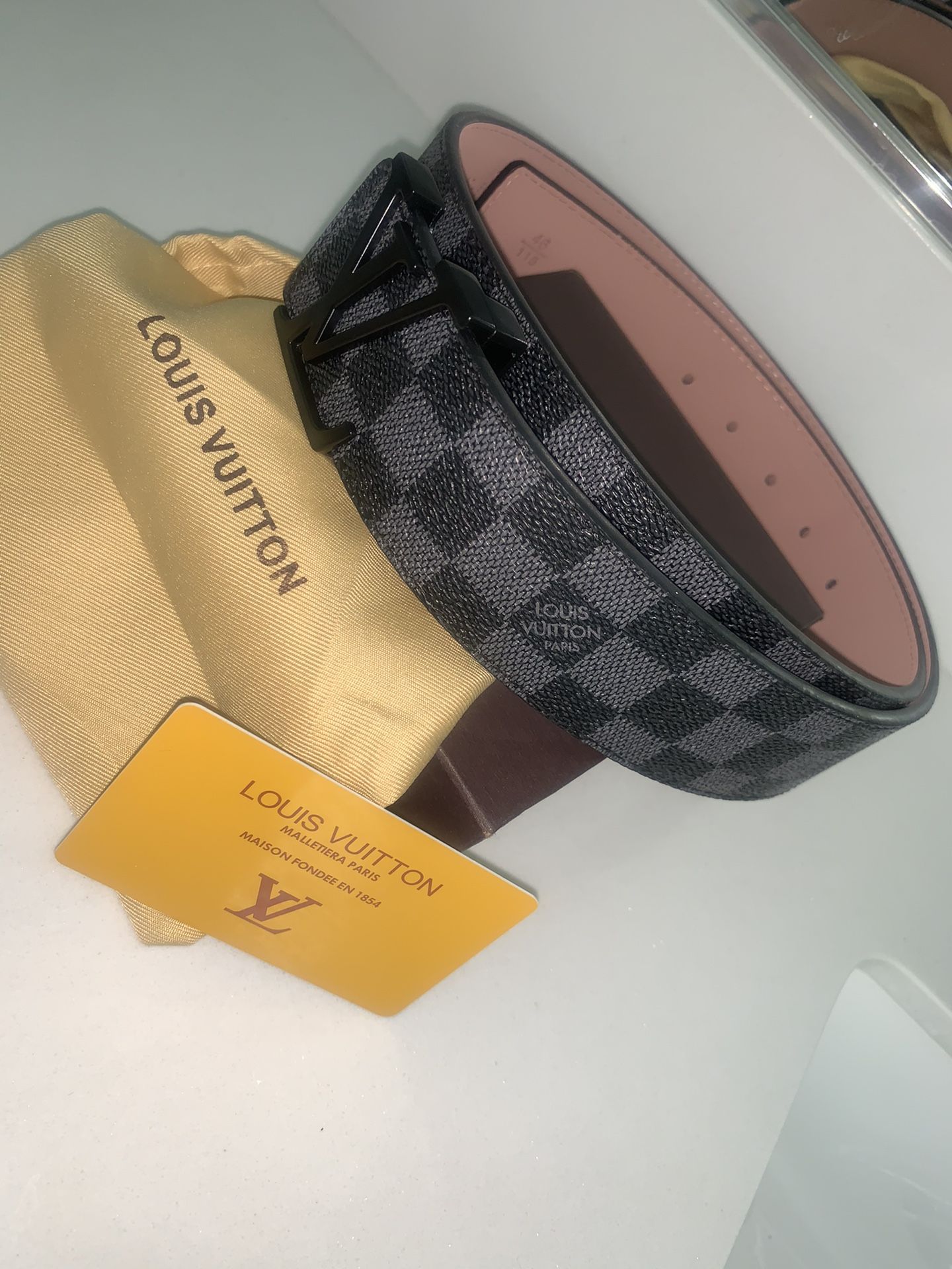 White Checkered Louis Vuitton LV Belt! Size 30-34! Brand New High Quality!!  for Sale in Las Vegas, NV - OfferUp