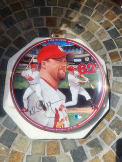 Vintage Mark McGwire Record Breaker limited edition Collectors Plate