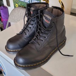 Doc Martin Work Boots, Side 7, Steel Toe, Hardly Used, In Excellent Conditions 
