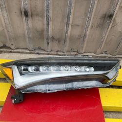 2019-2021 Acura ILX Passenger Side Headlight Oem