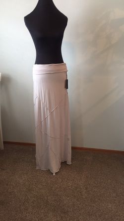 Anouka Skirt