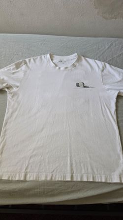 Kaws shirt size large
