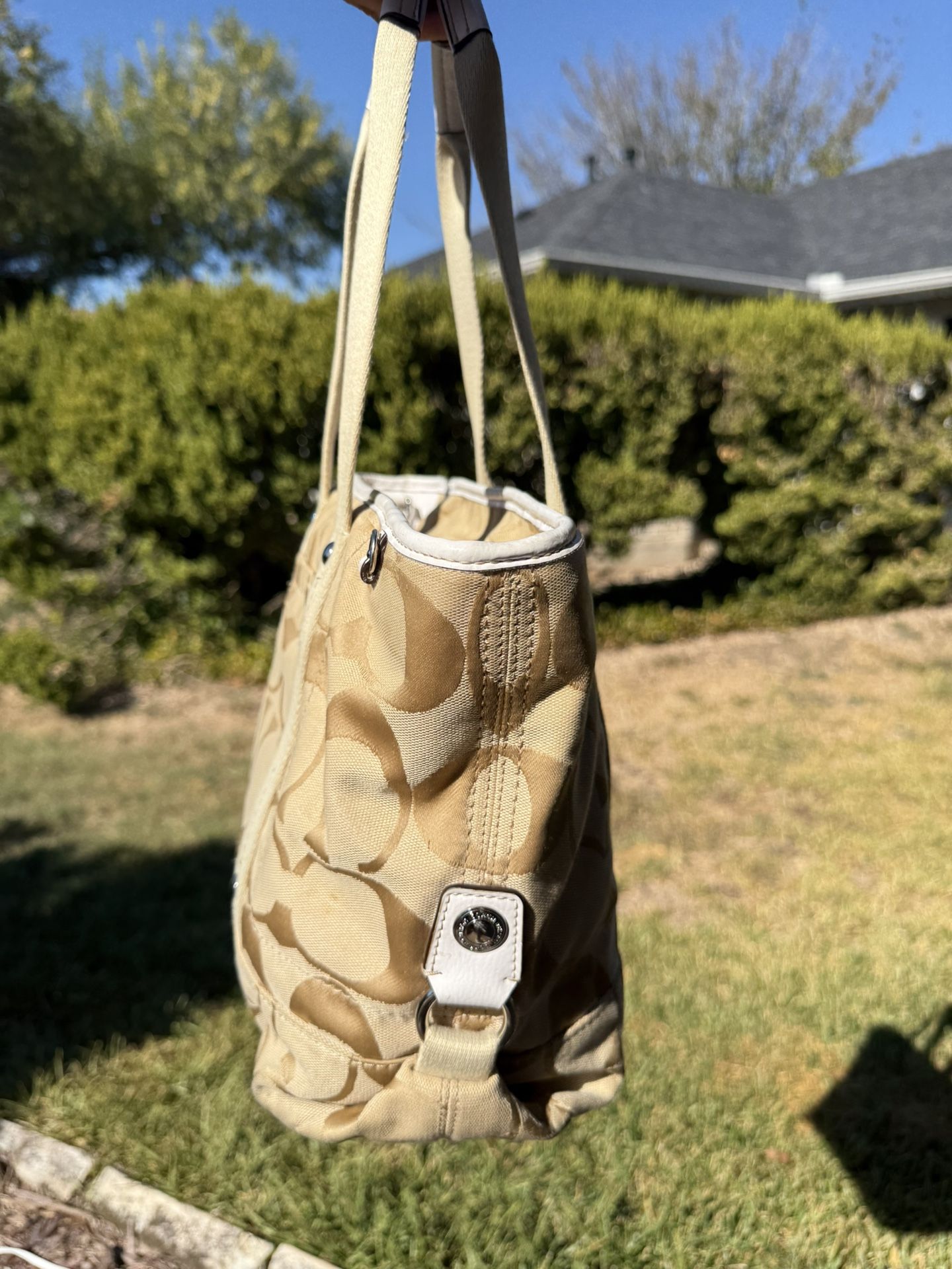 Coach Shoulder Purse Or Over The Shoulder