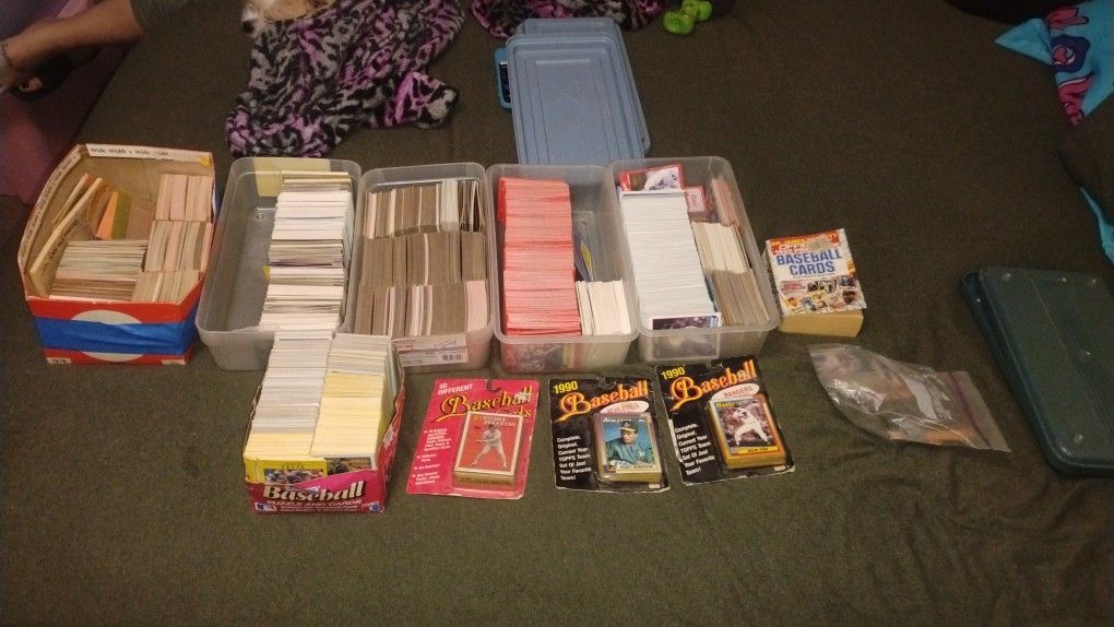 Huge Lot Of Baseball Cards Asking $40 Obo