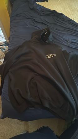 Autographed Dion Dawkins hoodie men’s 3xl