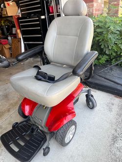 Select elite jazzy wheelchair