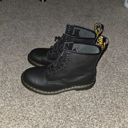 Doc Martens Size 9