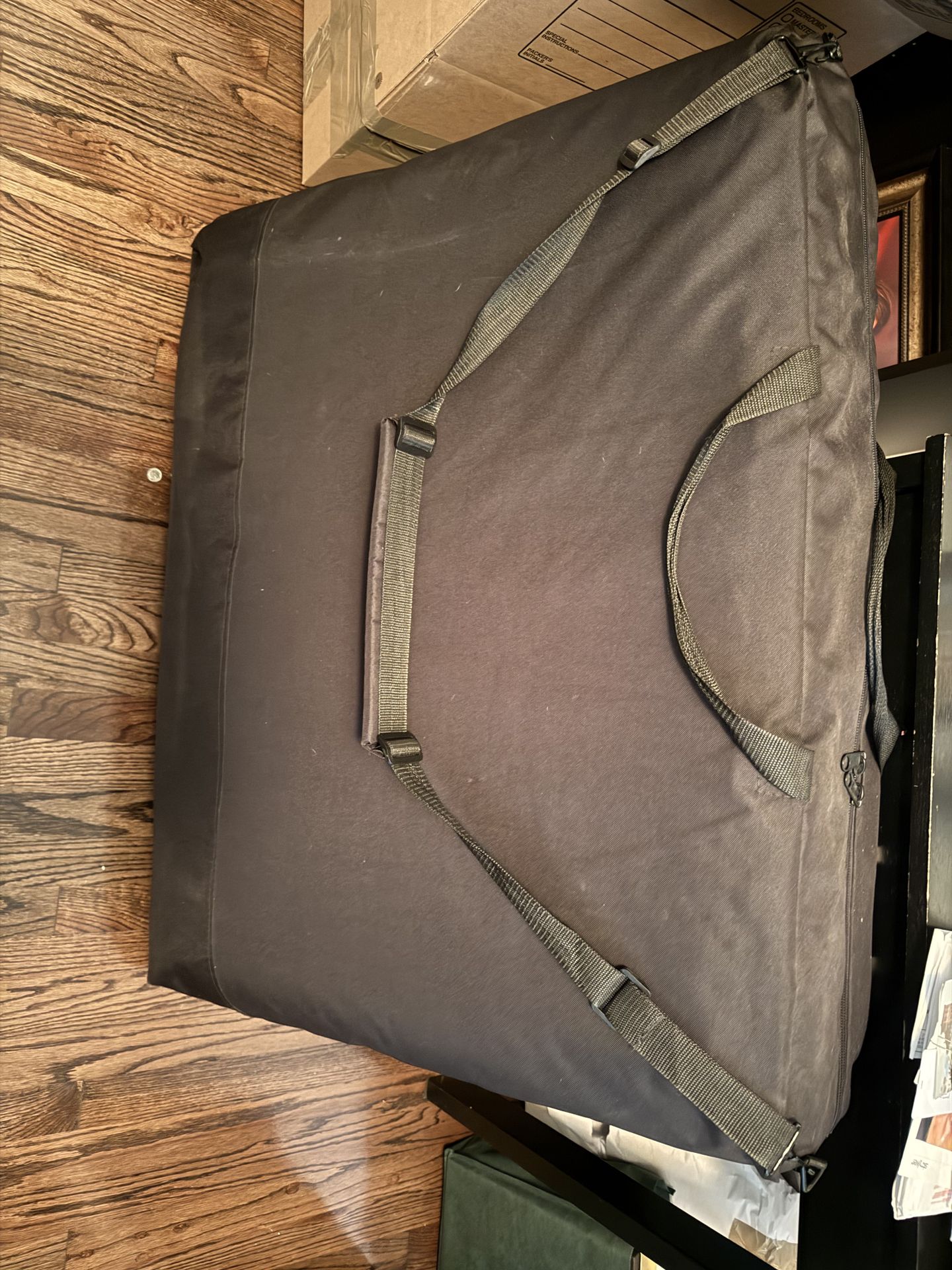 Earthlite Portable Massage Table — Excellent Condition + Bolster & Accessories
