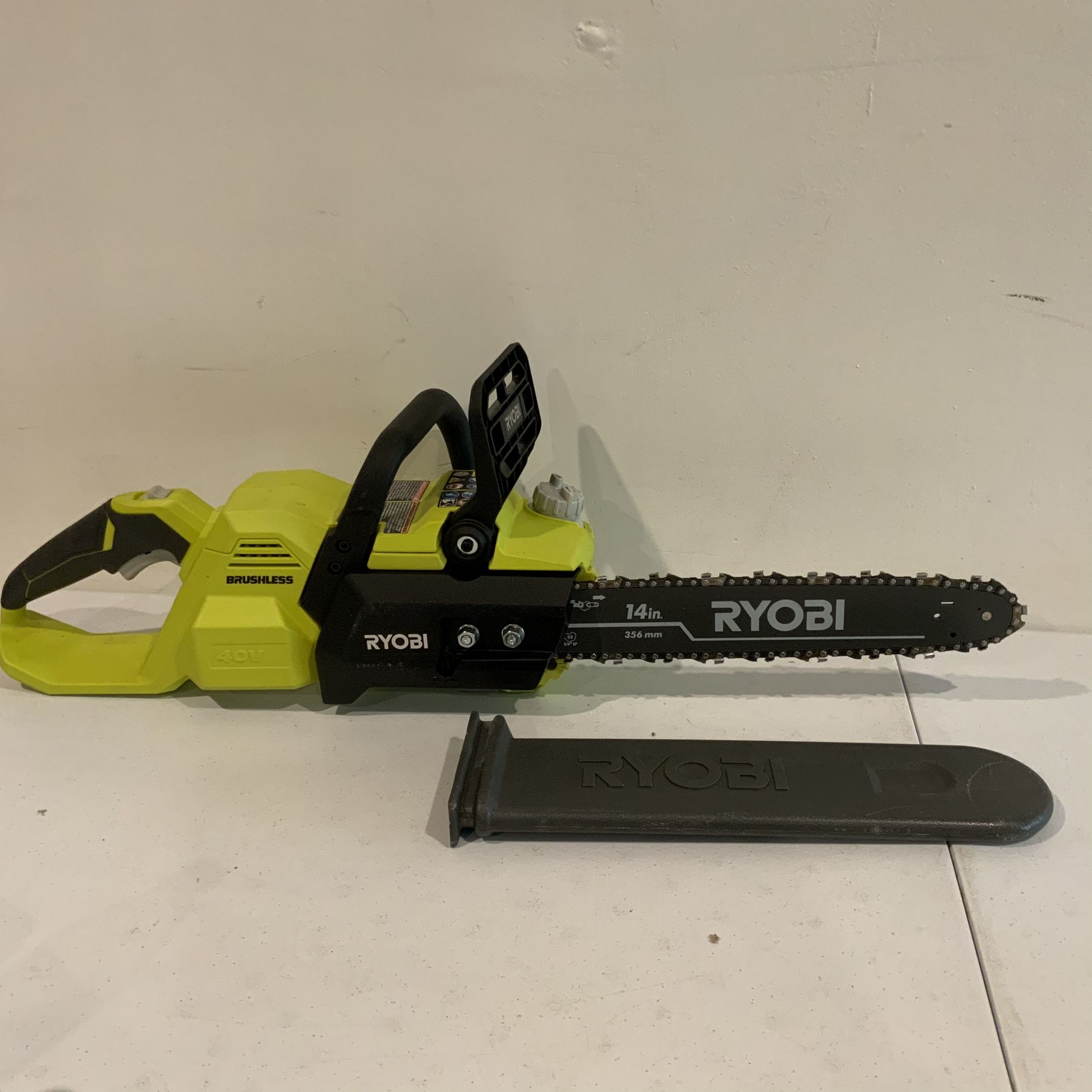 RYOBI 14 in. 40-Volt Brushless Lithium-Ion Cordless Chainsaw