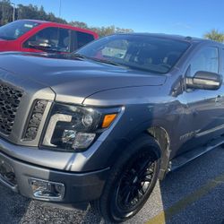 2018 Nissan Titan