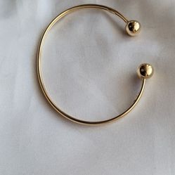 10k Gold Bracelet 