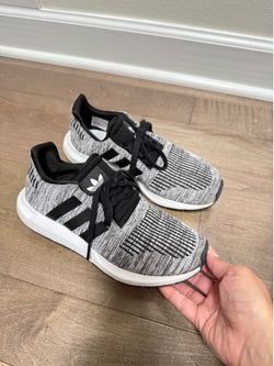 Adidas kids gymshoes