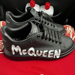Alexander McQueen 