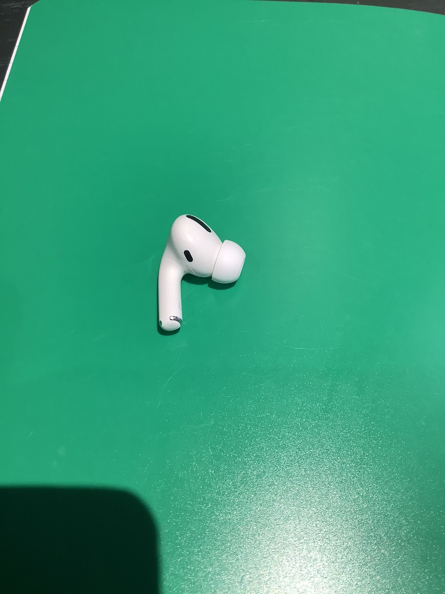 Left Apple AirPod Pro