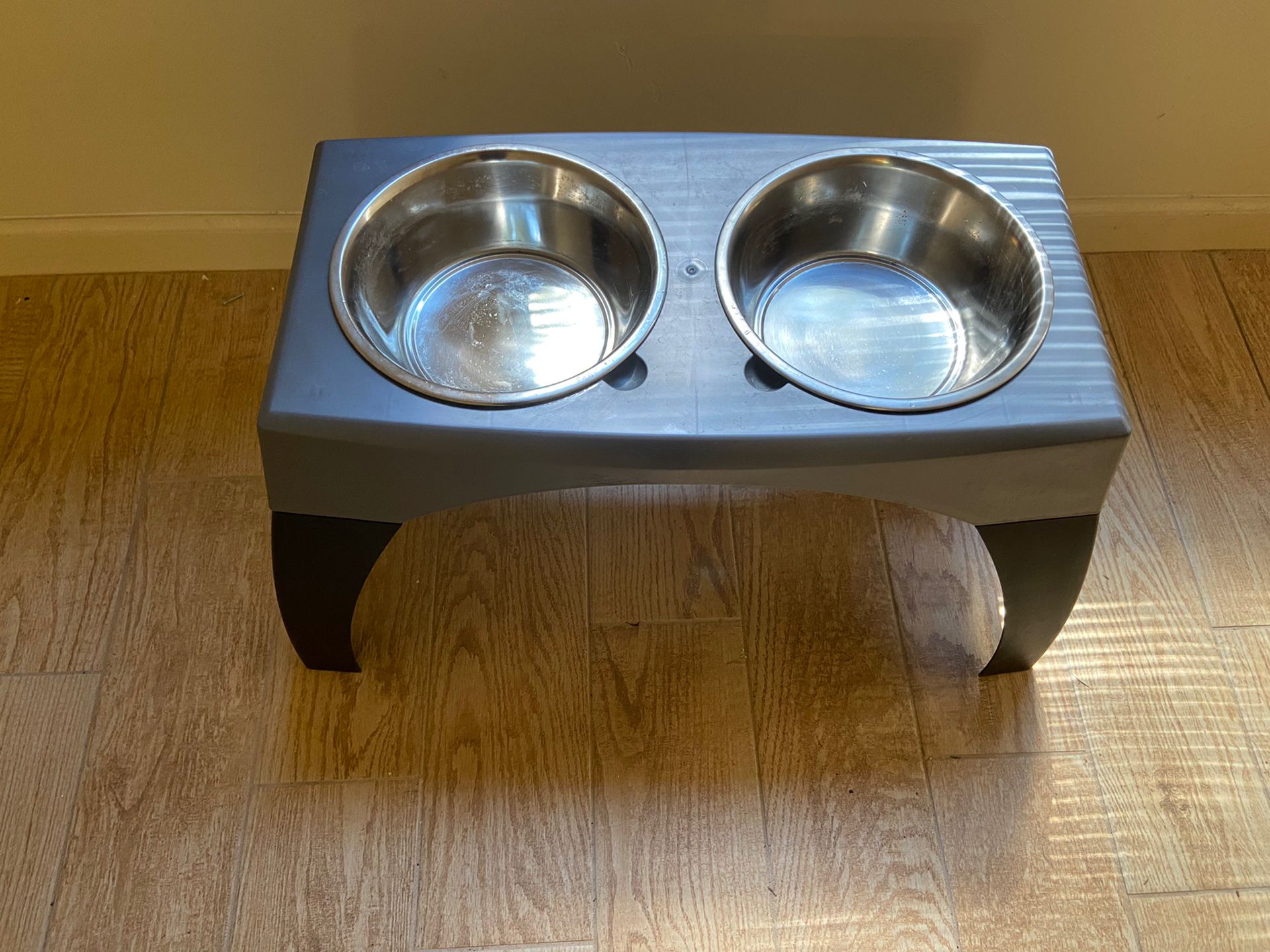 Bergen Elevated Double Bowl Pet Feeder