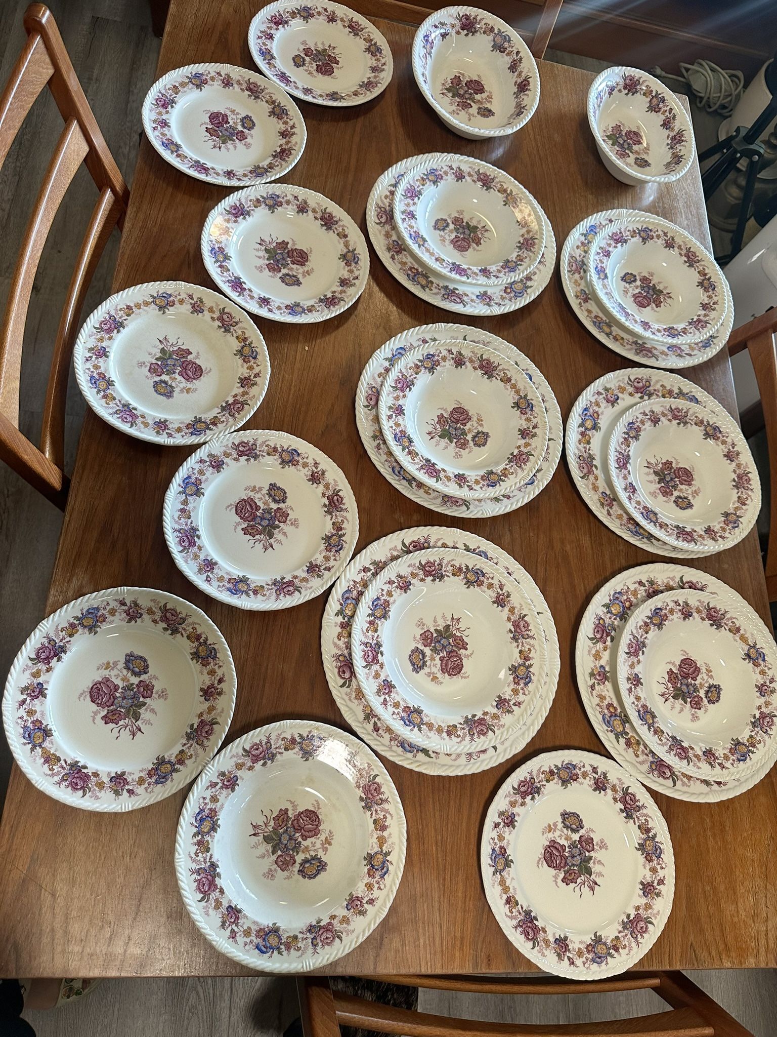 34pc Royal Cauldon England TRENTHAM