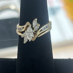 Ladies Cluster Ring