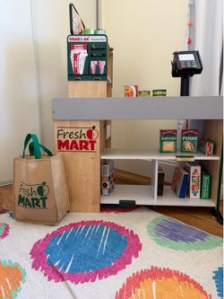 Grocery Store Play set - Melissa & Doug