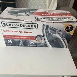 Black And Deckers  Steam Iron